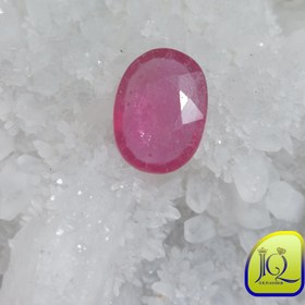 تصویر نگین یاقوت سرخ 