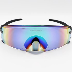 تصویر عینک ورزشی OAKLEY با فریم مشکی رنگ، عدسی آینه ای و چند رنگ مدل 009455 