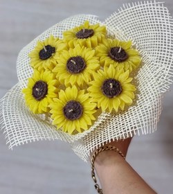 تصویر دسته گل آفتاب گردون 