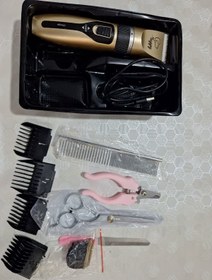 تصویر دستگاه اصلاح موی حرفه ای برای سگ و گربه ها و حیوانات خانگی به همراه لوازم جانبی شارژی بدون سیم) بی صدا برای سگ گربه برند : Mumoo مدل: X11 Rechargeable Hair Trimmer Pet Dog Clipper/Silent electric charge grooming machine for dogs and cats. Brand: Mumoo. Code: N 90