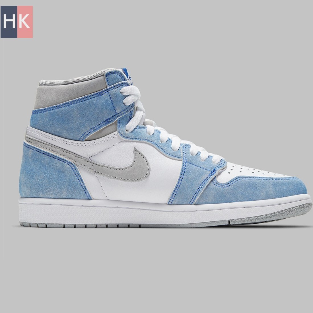 Jordan 1 hotsell retro hyper royal