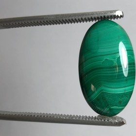 تصویر نگین بیضی مالاکیت طبیعی سبزرنگ ۲۴۰۵۴۲ 