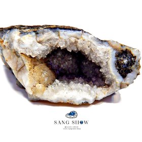 تصویر ژئود کریستال کوارتز استثنایی با همرشدی سلنایت S993 