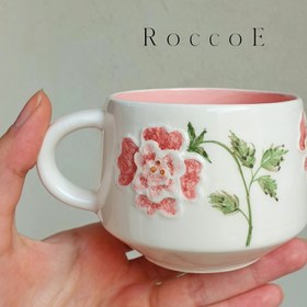 تصویر فنجون سرامیکی دستساز طرح گل رز Handmade ceramic cup rose flower design