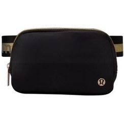 تصویر کیف کمری لولولمون مدل بند لوگودار 