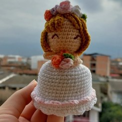 تصویر عروسک دو طرفه عروس و دسته گل کوچک با سایز تقریبی 12 سانت و قابل سفارش در رنگبندی دلخواه شما 