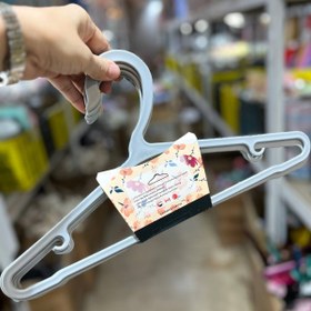 تصویر چوب لباسی پلاستیکی 