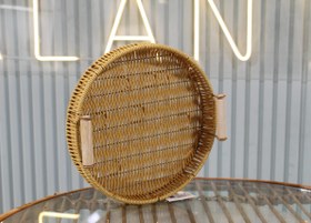 تصویر سبد حصیری دسته بامبو 