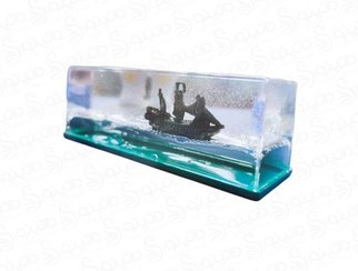 تصویر دکوری کشتی معلق مروارید سیاه مدل ۱۶۵۵۴ 