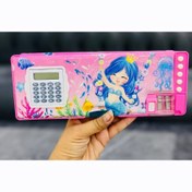 تصویر جامدادی مگنتی طرح پری دریایی مدل ماشین حساب دار 