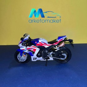 تصویر موتور سیکلت هوندا CB1000 با فرمان متحرک 