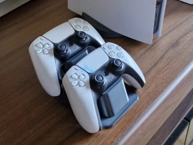 تصویر استند دوتایی دسته PS5 - سفید PS5 Controller Dual Stand