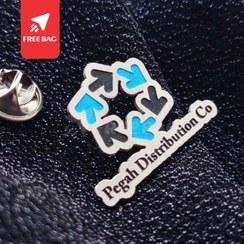 تصویر بج سینه نقره ای شرکت پگاه 