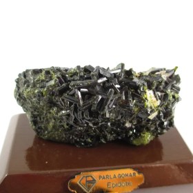 تصویر سنگ راف اپیدوت کد 3077 