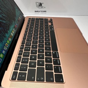 تصویر لپ تاپ 13 اینچی اپل Apple مدل MacBook Air (2020) Retina 