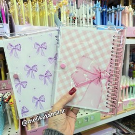 تصویر کلاسور شفاف طرح رندوم