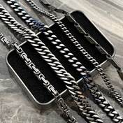 تصویر گردنبند سیاه قلم سه بعدی 