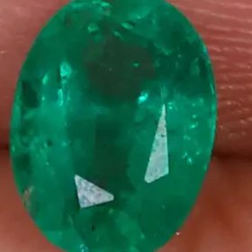 تصویر نگین زمرد کد 30139 Emerald stone