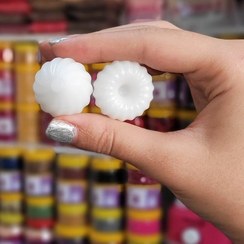 تصویر وکس قالبی گلس سفید دونه ای ( هر عدد 6 الی 9 گرم) مخصوص پوست فوق حساس 