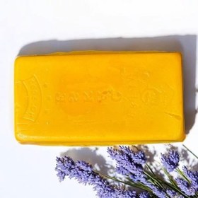 تصویر پارافین زرد پر رنگ مونولیزا 