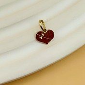 تصویر آویز طلا و میناکاری طرح قلب کادو شده | نماد عشق و هدیه‌ای جاودانه 