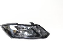 تصویر چراغ جلو راست ساینا 