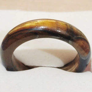 تصویر فروشگاه مرد سنگی