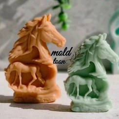 تصویر شمع اسب تو در تو نماد سال 