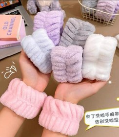 تصویر مچ بند حوله ای 