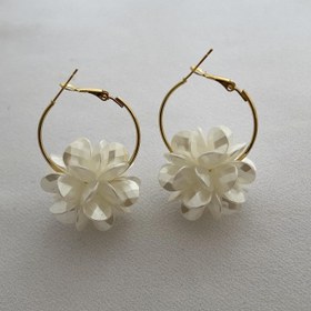 تصویر گوشواره گل صدفی 