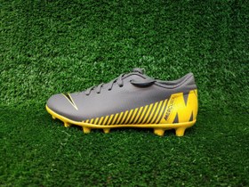 تصویر کتونی کفش استوک دار چمنی اورجینال نایک سایز۴۰ Football shoes