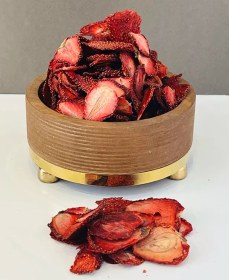 تصویر توت فرنگی خشک 