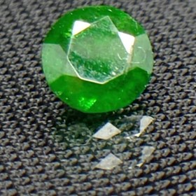 تصویر جواهر دمانتوئید D70 