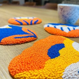 تصویر زیر ماگی 