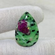 تصویر نگین روبى زئوسيت طبیعی سايز 20*29 ميلی‌متر 