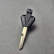 تصویر کلید خام یاماها شیار راست مگنت دار دسته پلاستیکی 