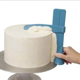 تصویر کاردک خامه کشی 90 درجه مناسب برای صاف کردن کیک 