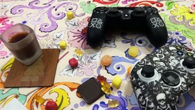 تصویر زیرلیوانی بازی red dead redemption 