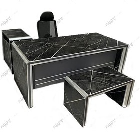 تصویر میز مدیریت E4 