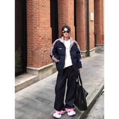 تصویر کاپشن پفی سرمه ای و سه‌خط Rockhead Streetline کد ۷۸۴ | کاپشن اسپرت زمستانی مردانه‌زنانه استریت‌استایل ضدباد و ضدآب Rockhead Streetline Triple Stripe Navy Puffer Jacket | Unisex Streetwear Windproof Winter Coat 