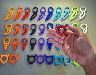 تصویر جاکلیدی اسپینری شیطان keychain Spinner