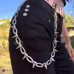 تصویر زنجیر شلوار و گردنبند اسپایکی 