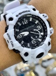 تصویر ساعت مچی جی شاک مشکی و سفید | Black and white J-Shock wristwatch 