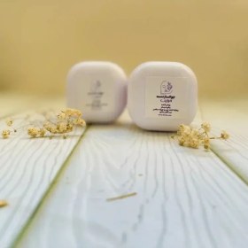 تصویر کرم جوانساز دست 