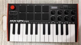 تصویر میدی کنترلر AKAI MPK Mini MK3 