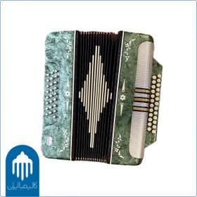 تصویر آکاردئون قارمون گارمون 