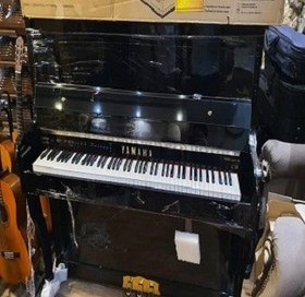 تصویر پیانو طرح آکوستیک یاماها مدل UP85 