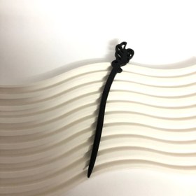 تصویر کانزاشی یا سیخ مو چوبی Kanzashi or wooden hairpin