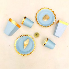 تصویر لیوان تم تولد پاستلی آبی 