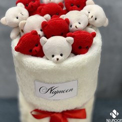 تصویر بوکت پولیشی عروسکی قرمز سفید هدیه تولد و ولنتاین و دستگل کادویی 